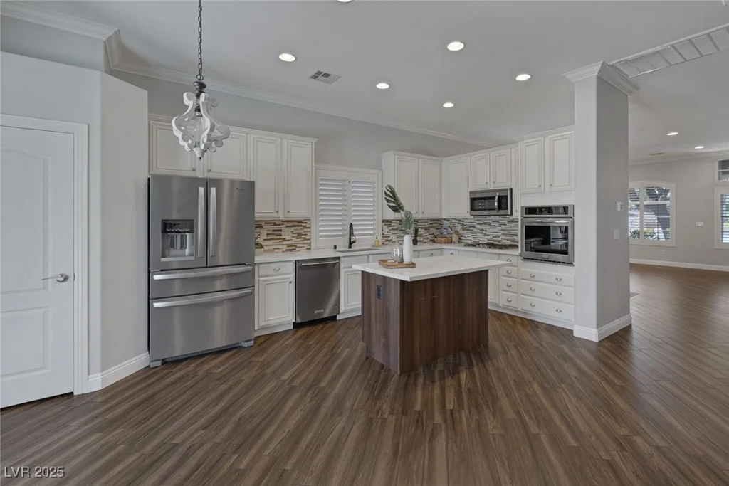 12 Golden View, Henderson, NV 89012