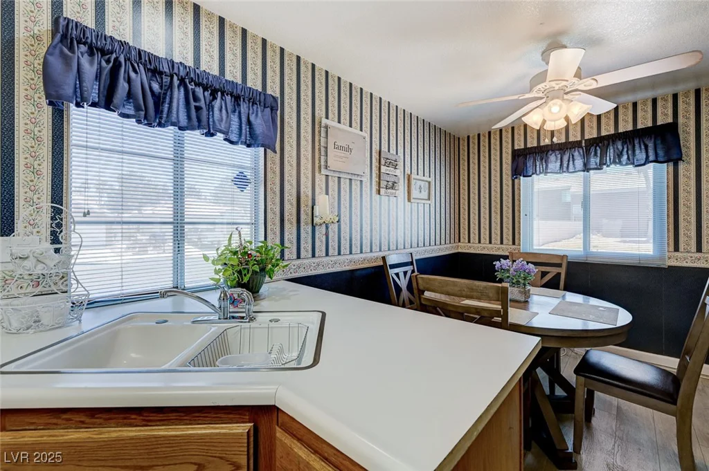 7019 Shadow Crest, Las Vegas, NV 89119