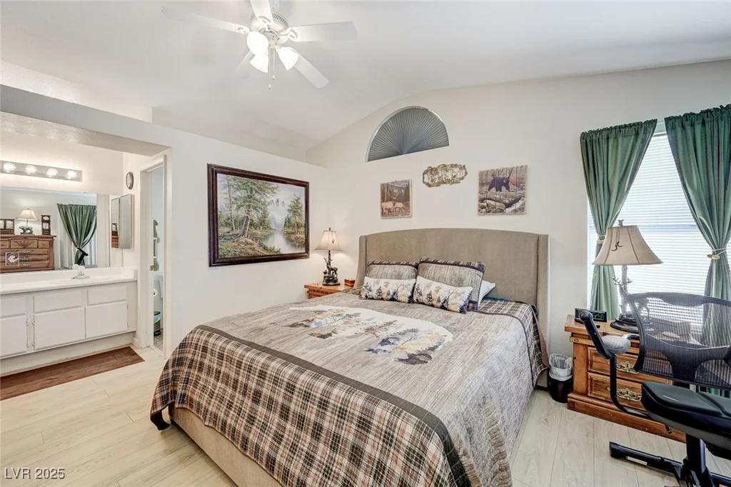 7019 Shadow Crest, Las Vegas, NV 89119