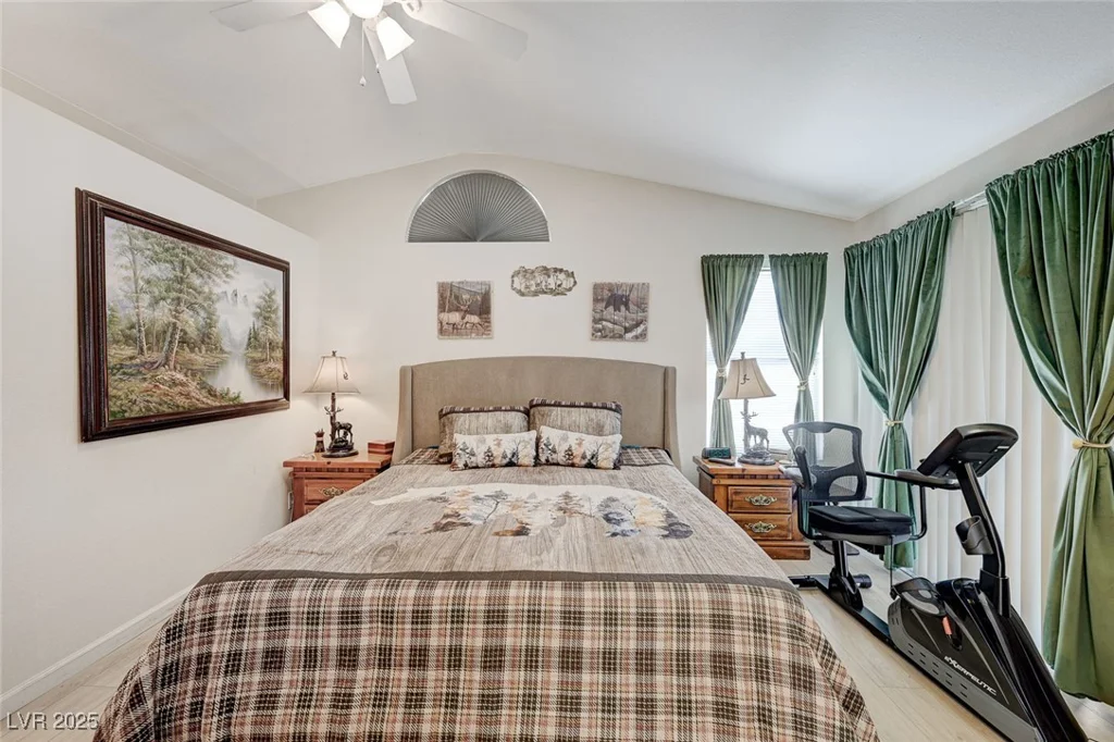7019 Shadow Crest, Las Vegas, NV 89119