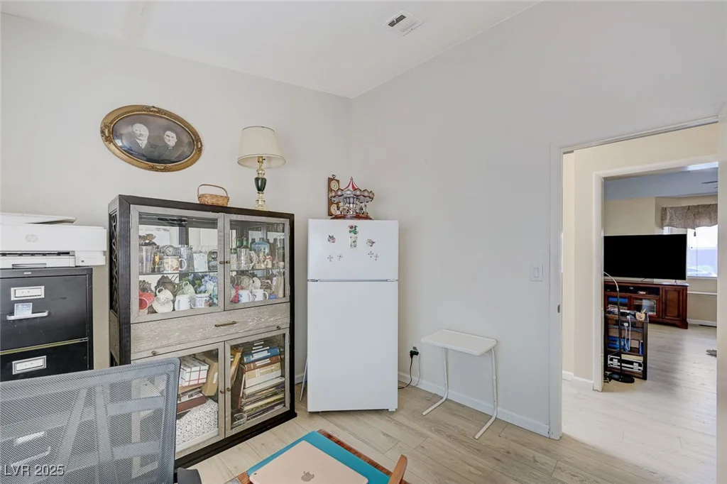 7019 Shadow Crest, Las Vegas, NV 89119