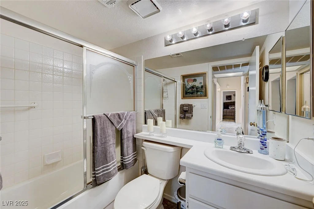 7019 Shadow Crest, Las Vegas, NV 89119