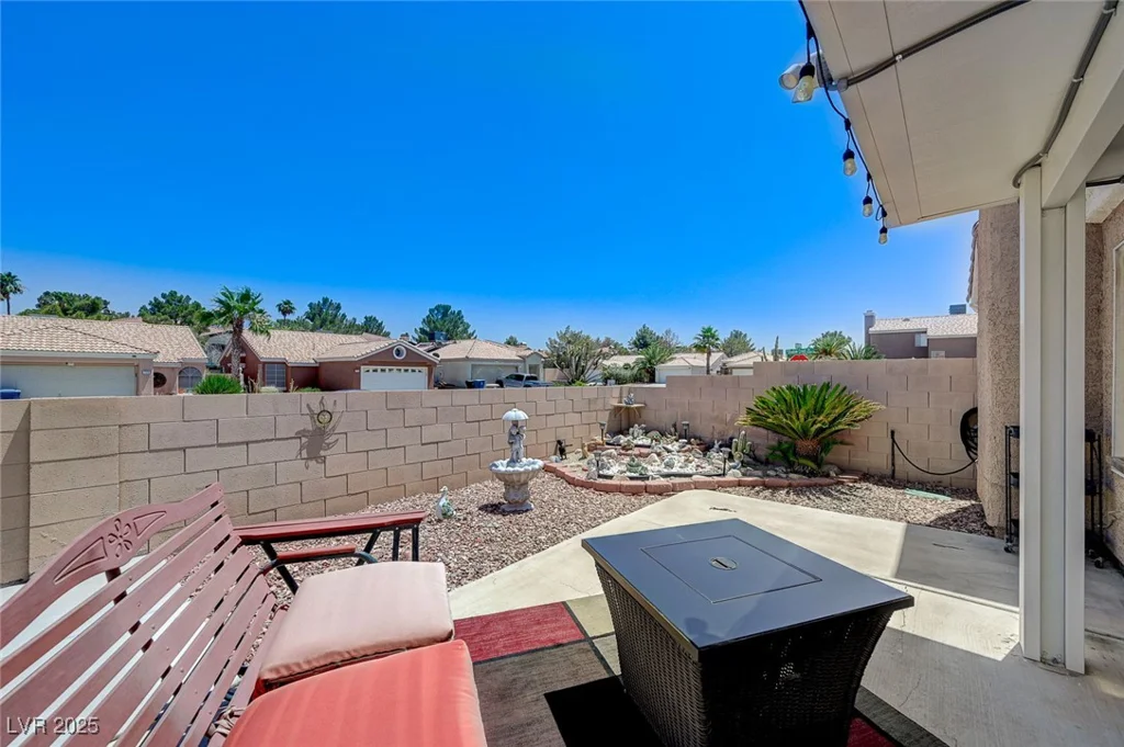 7019 Shadow Crest, Las Vegas, NV 89119