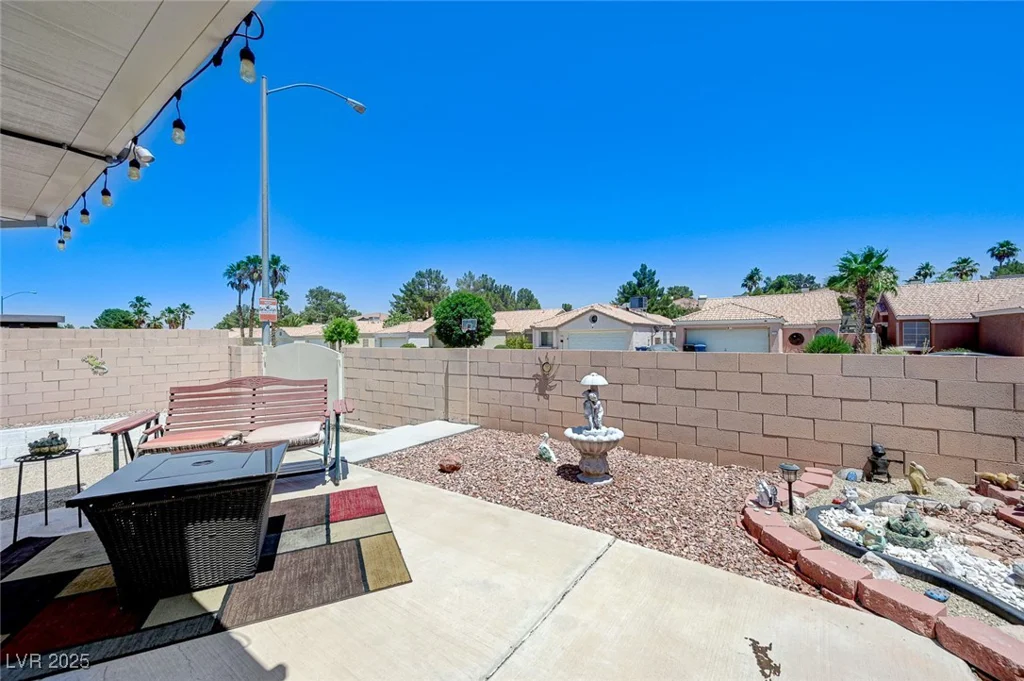 7019 Shadow Crest, Las Vegas, NV 89119