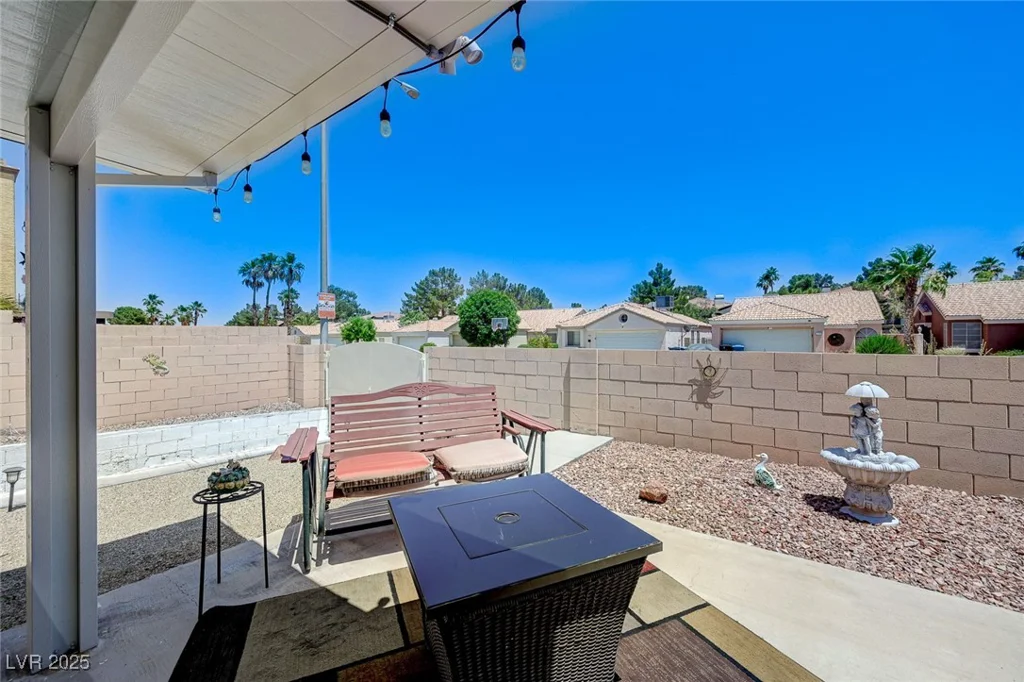 7019 Shadow Crest, Las Vegas, NV 89119