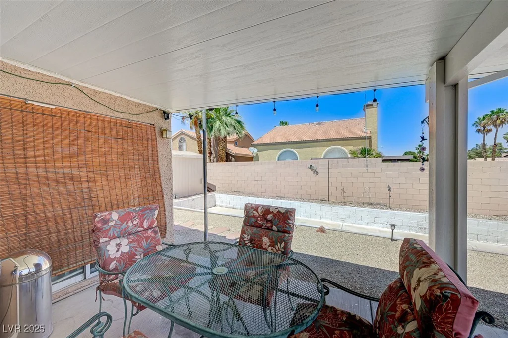 7019 Shadow Crest, Las Vegas, NV 89119