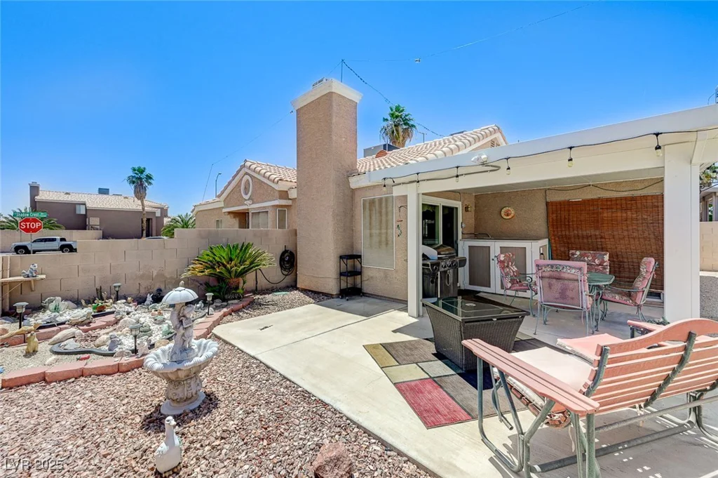 7019 Shadow Crest, Las Vegas, NV 89119