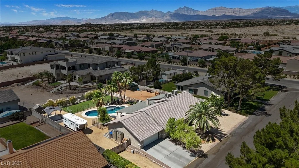 7675 Butterscotch, Las Vegas, NV 89131
