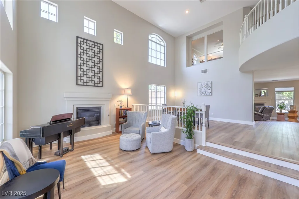 8221 Ebony Peak, Las Vegas, NV 89143