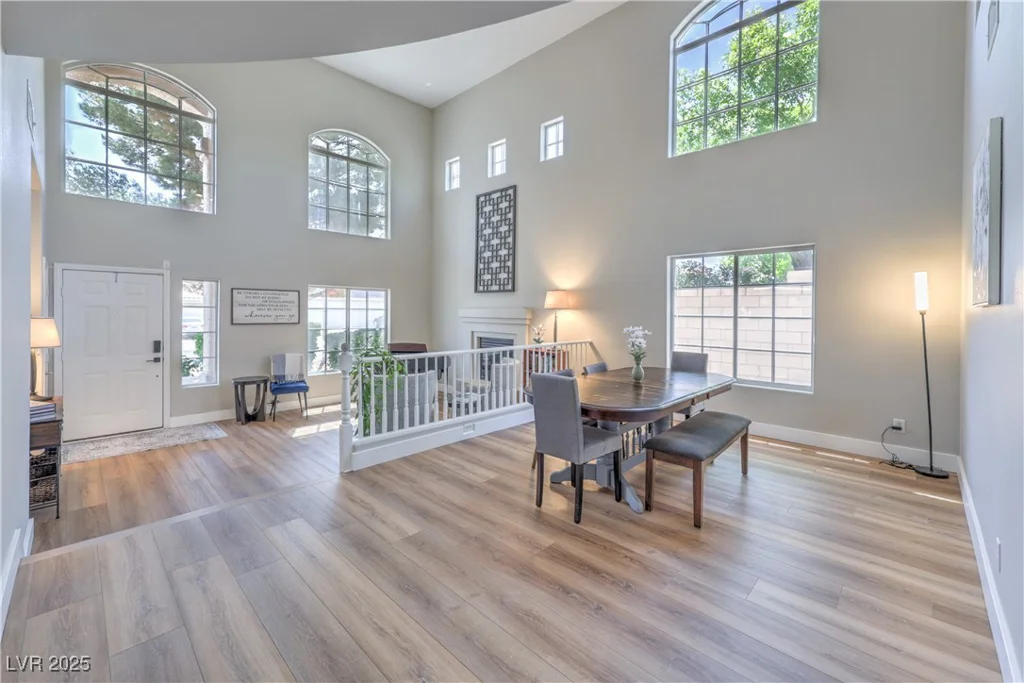 8221 Ebony Peak, Las Vegas, NV 89143