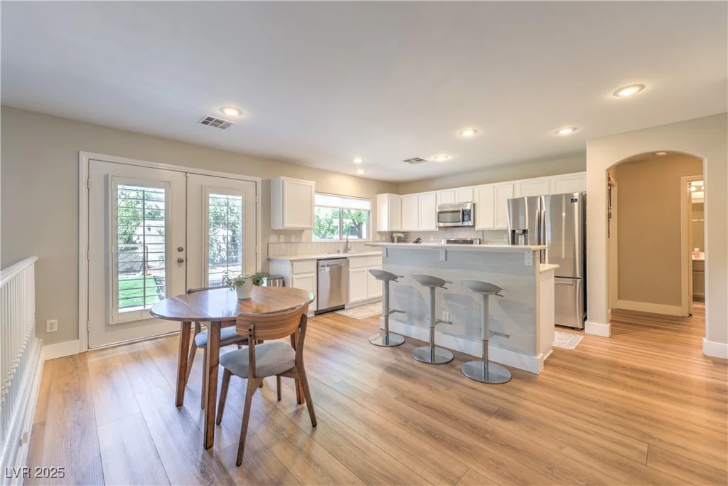 8221 Ebony Peak, Las Vegas, NV 89143