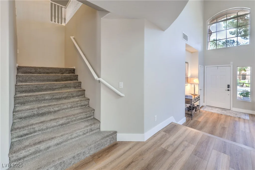 8221 Ebony Peak, Las Vegas, NV 89143