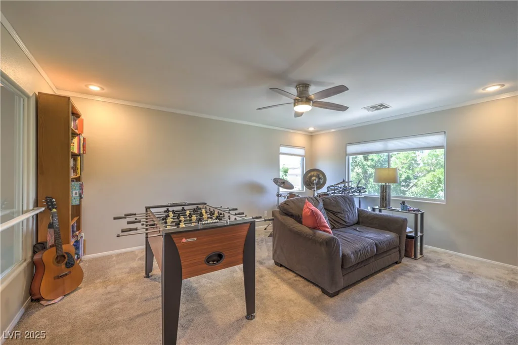 8221 Ebony Peak, Las Vegas, NV 89143