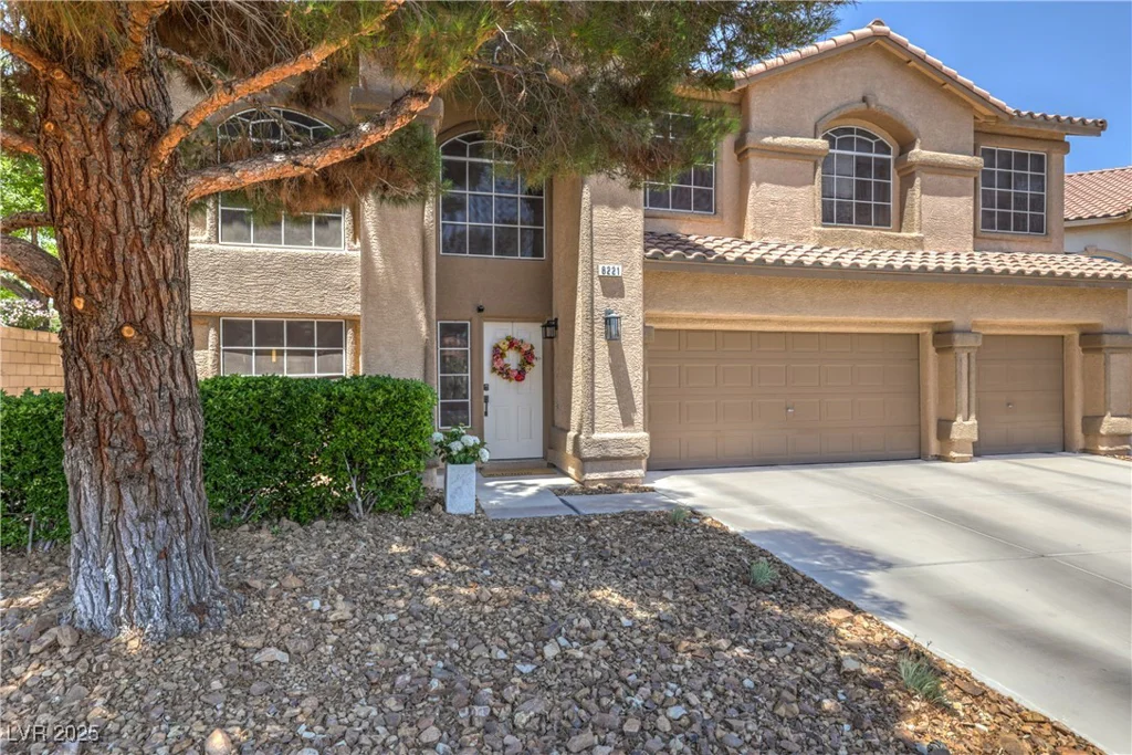 8221 Ebony Peak, Las Vegas, NV 89143