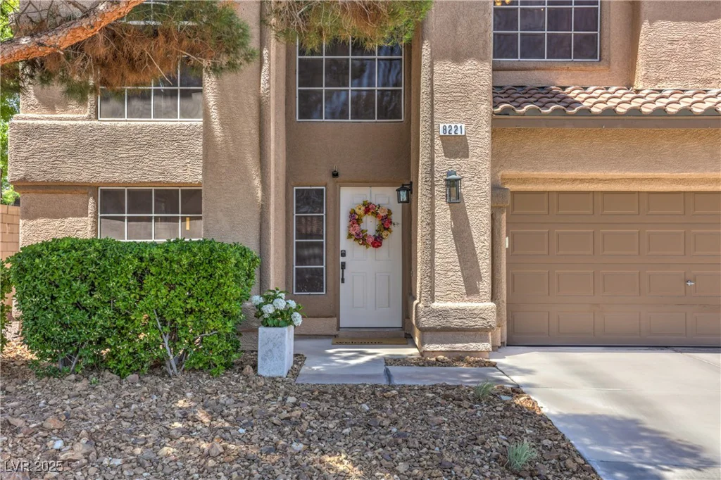 8221 Ebony Peak, Las Vegas, NV 89143