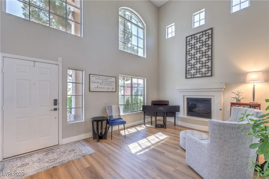 8221 Ebony Peak, Las Vegas, NV 89143