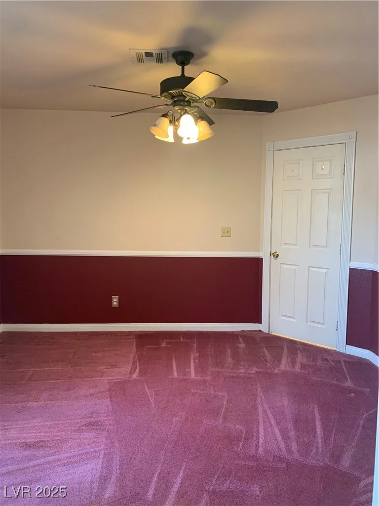 6704 Lost River, Las Vegas, NV 89108