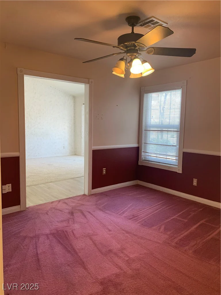 6704 Lost River, Las Vegas, NV 89108