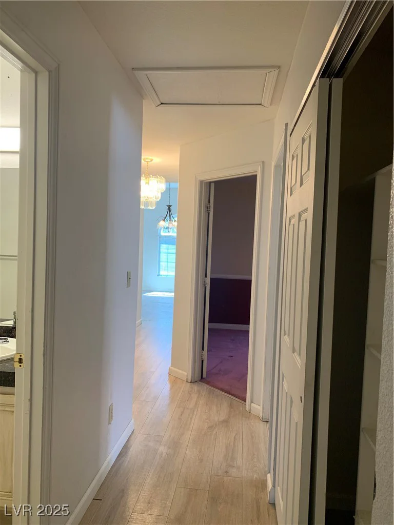 6704 Lost River, Las Vegas, NV 89108