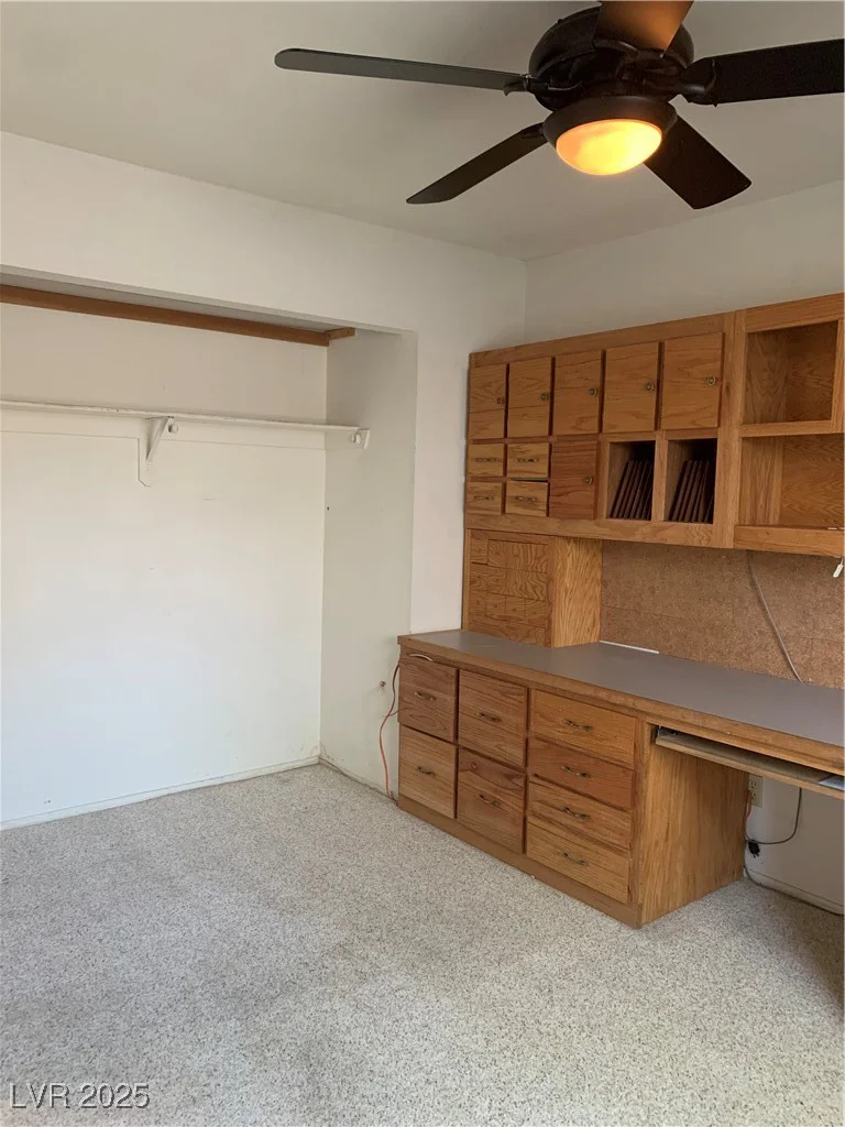 6704 Lost River, Las Vegas, NV 89108