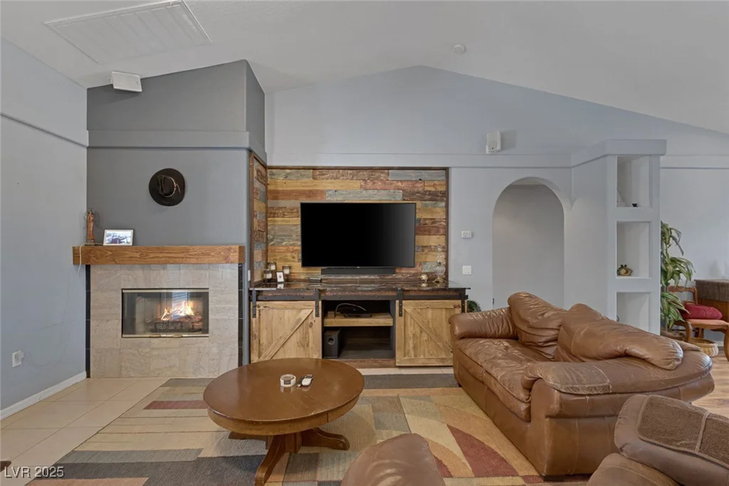 9015 Tenaya, Las Vegas, NV 89113
