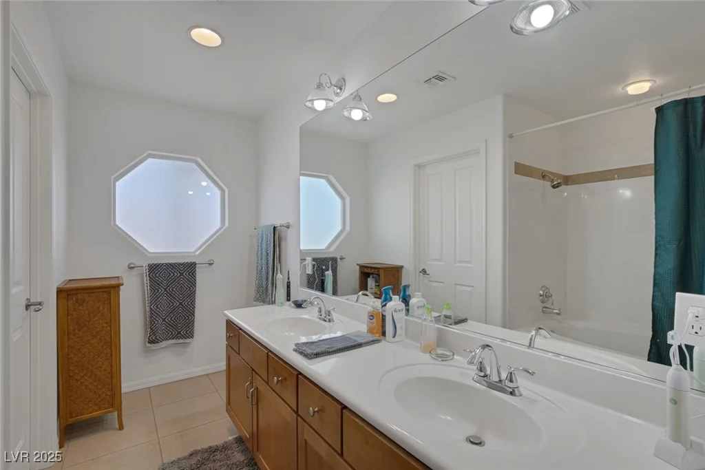9015 Tenaya, Las Vegas, NV 89113