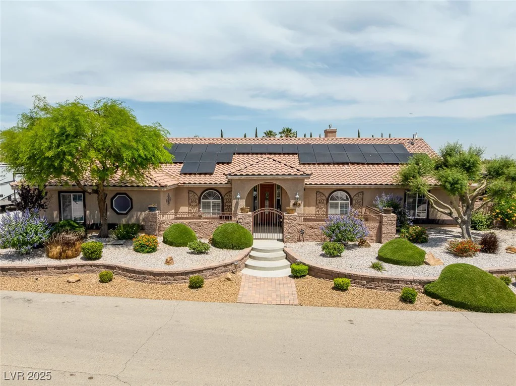 9015 Tenaya, Las Vegas, NV 89113