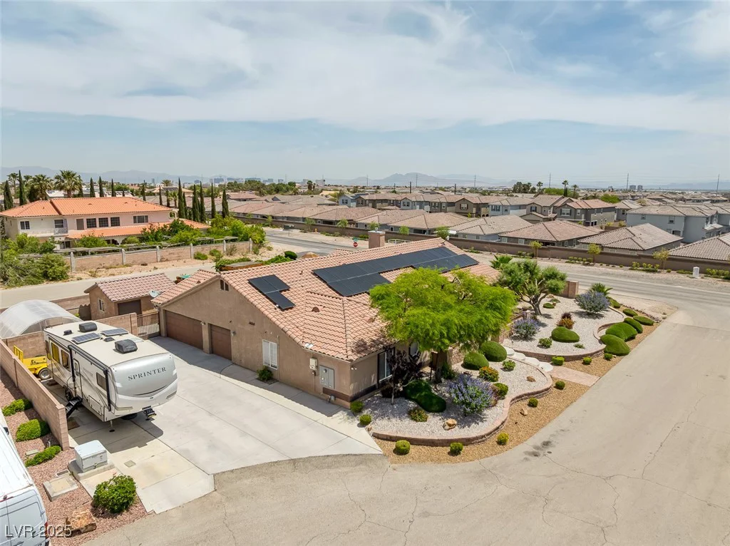 9015 Tenaya, Las Vegas, NV 89113