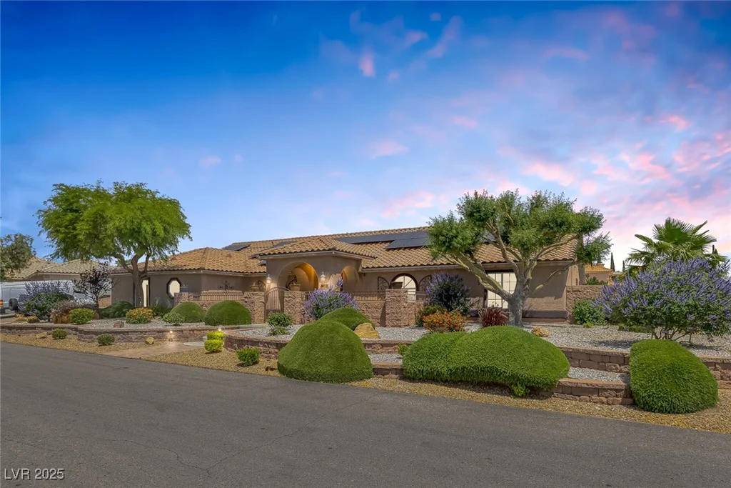 9015 Tenaya, Las Vegas, NV 89113