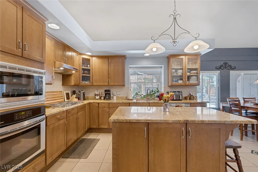 9015 Tenaya, Las Vegas, NV 89113