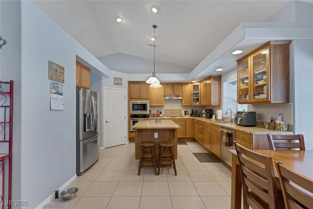 9015 Tenaya, Las Vegas, NV 89113