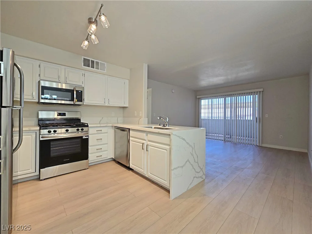 5710 Tropicana, Las Vegas, NV 89122