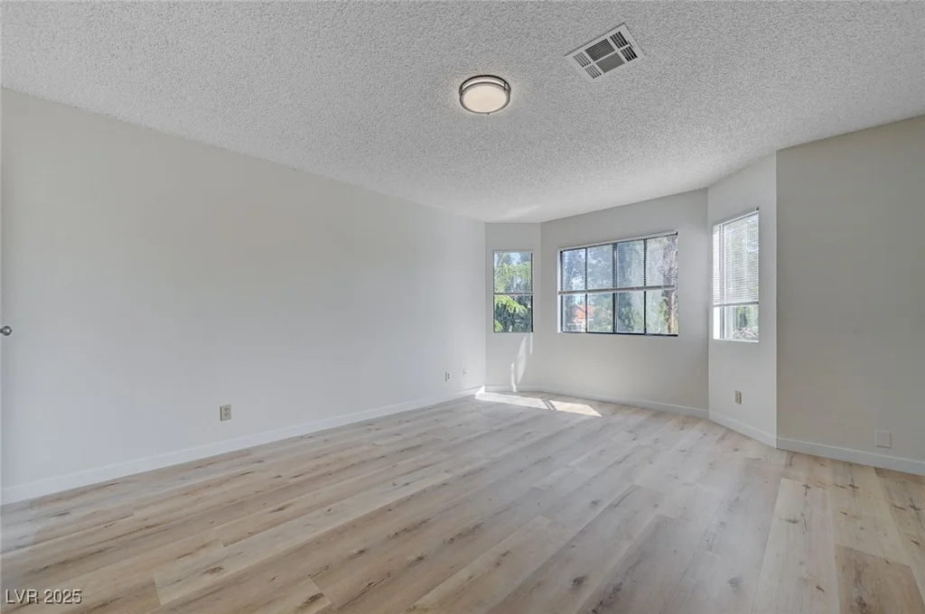 8809 Beach Front, Las Vegas, NV 89117