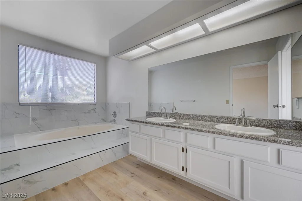 8809 Beach Front, Las Vegas, NV 89117