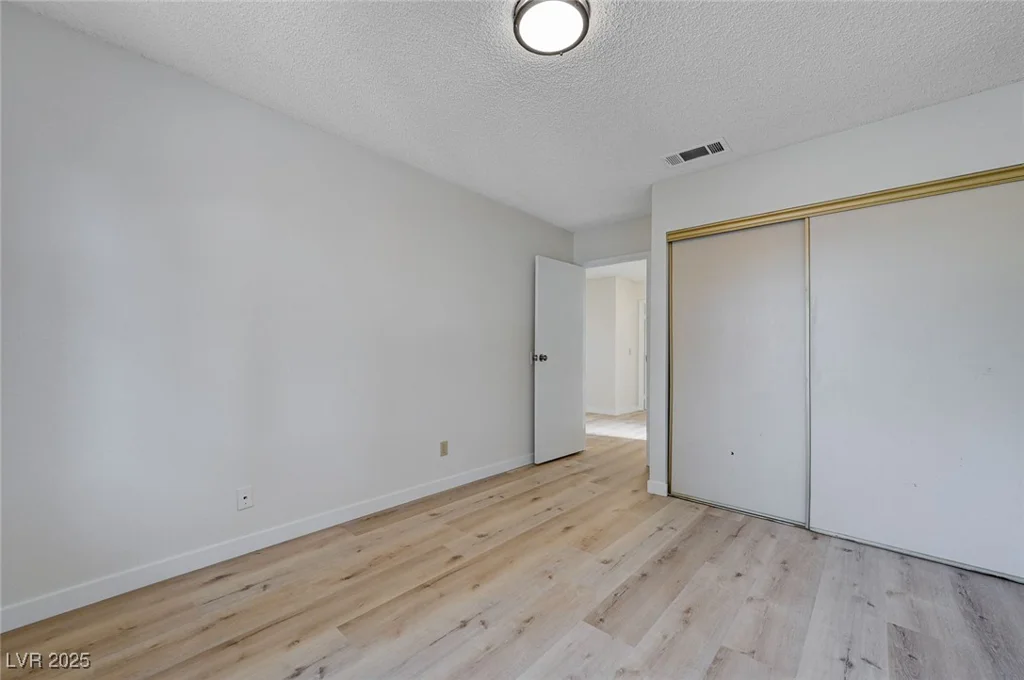 8809 Beach Front, Las Vegas, NV 89117