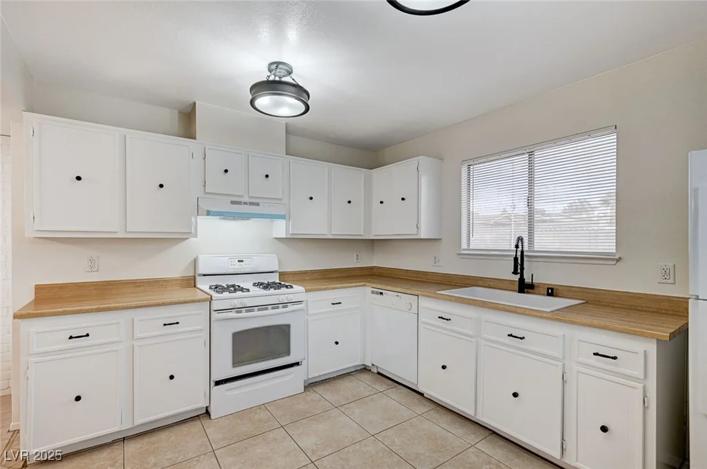 376 Viewmont, Henderson, NV 89015