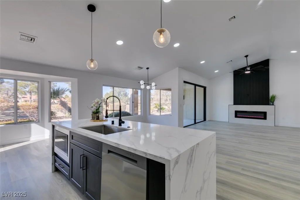 2905 Legend, Las Vegas, NV 89134