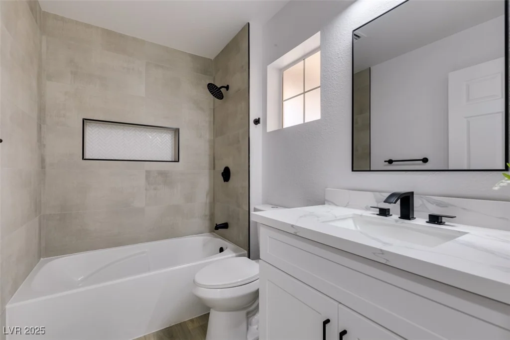 2905 Legend, Las Vegas, NV 89134