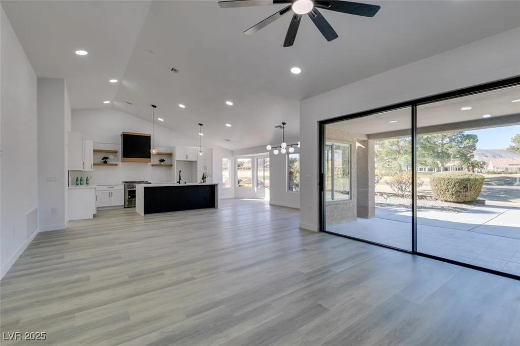 2905 Legend, Las Vegas, NV 89134