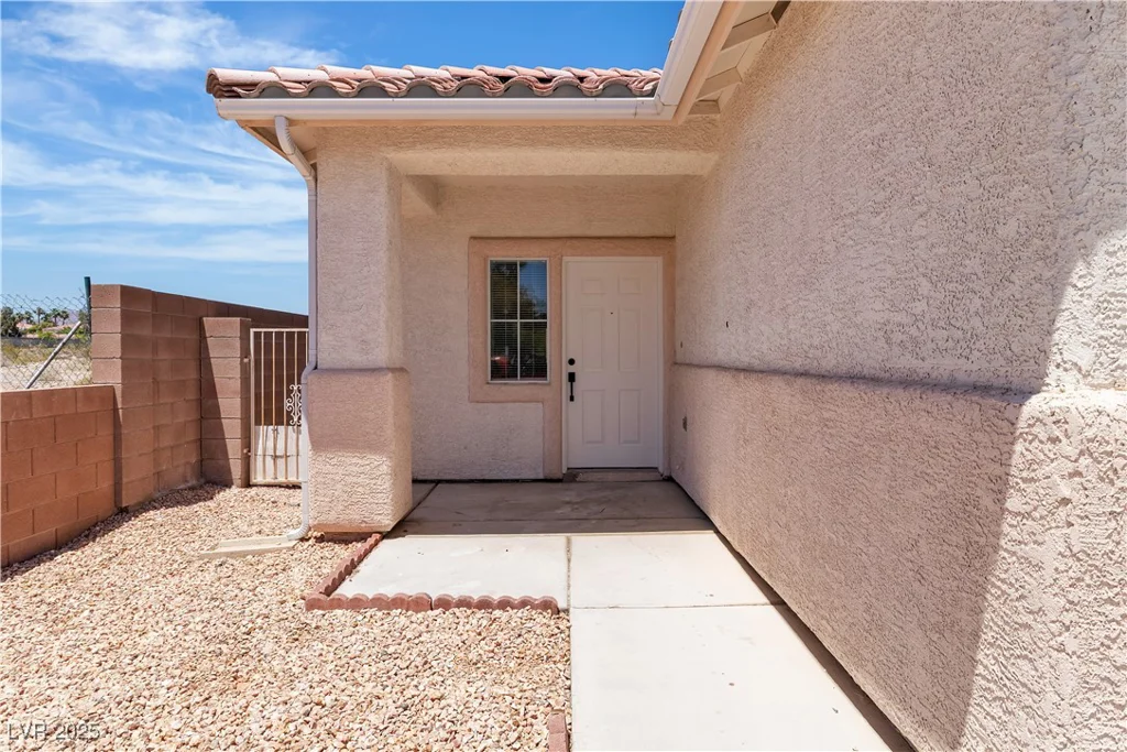 8944 Rochelle, Las Vegas, NV 89147