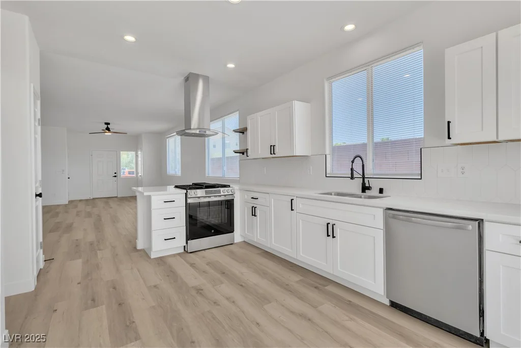 8944 Rochelle, Las Vegas, NV 89147