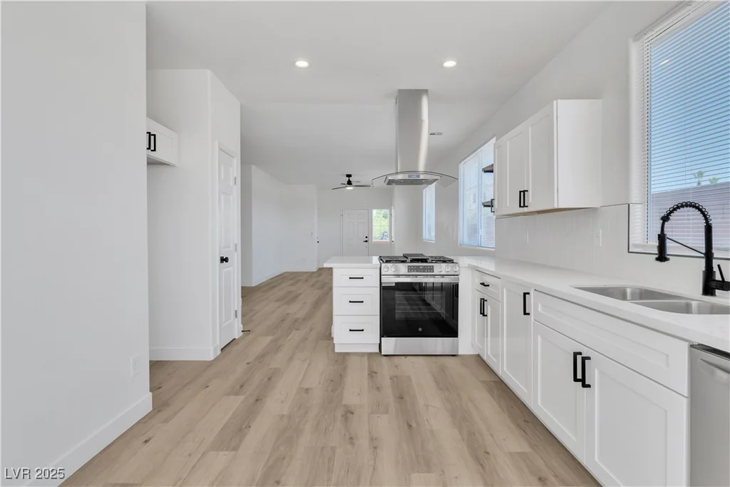 8944 Rochelle, Las Vegas, NV 89147