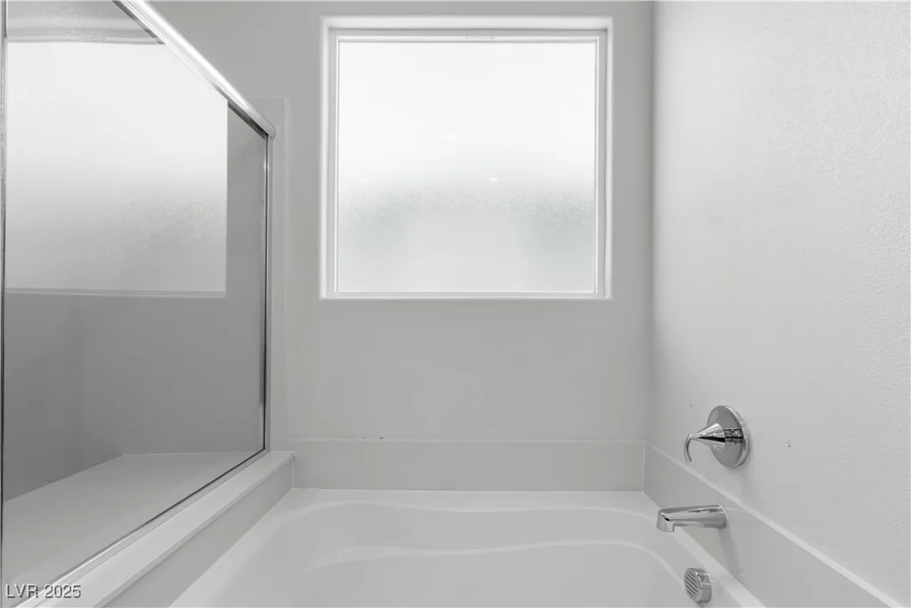 5936 Bruselas, Las Vegas, NV 89113