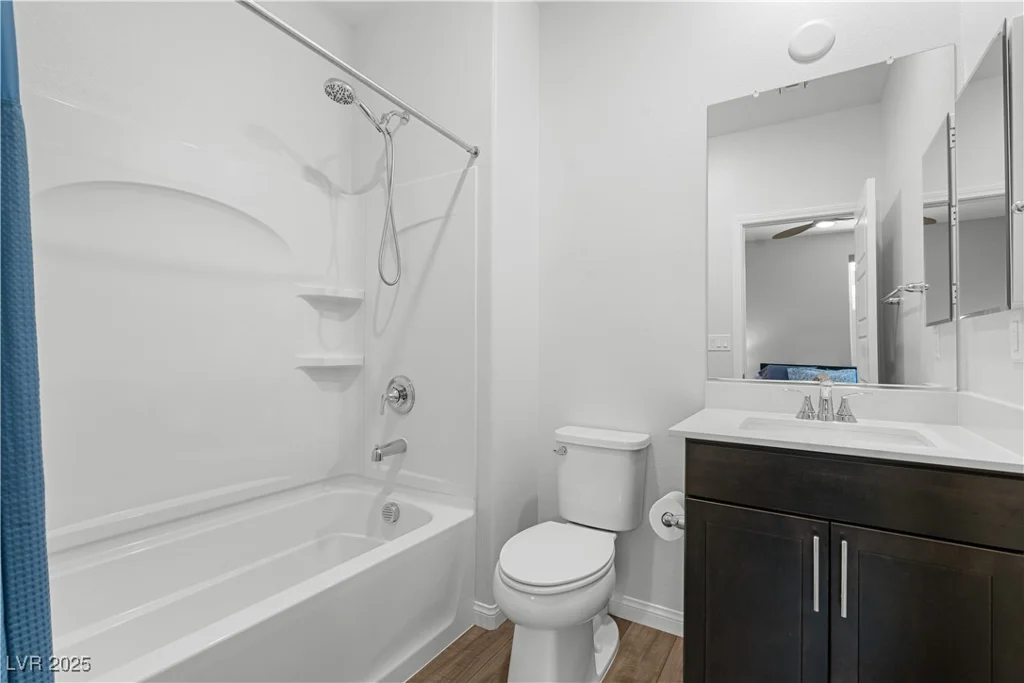 5936 Bruselas, Las Vegas, NV 89113