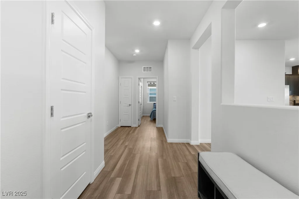 5936 Bruselas, Las Vegas, NV 89113