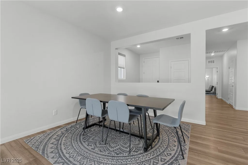 5936 Bruselas, Las Vegas, NV 89113