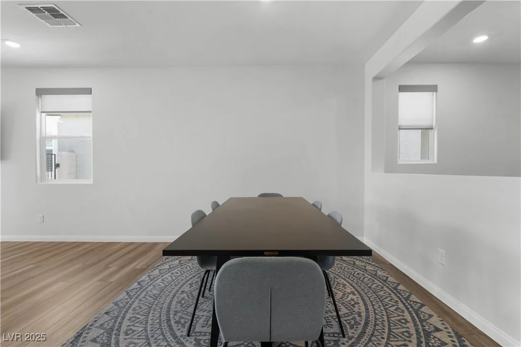 5936 Bruselas, Las Vegas, NV 89113