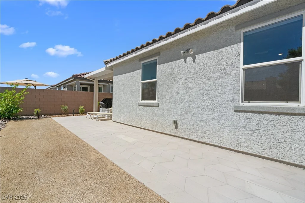 5936 Bruselas, Las Vegas, NV 89113