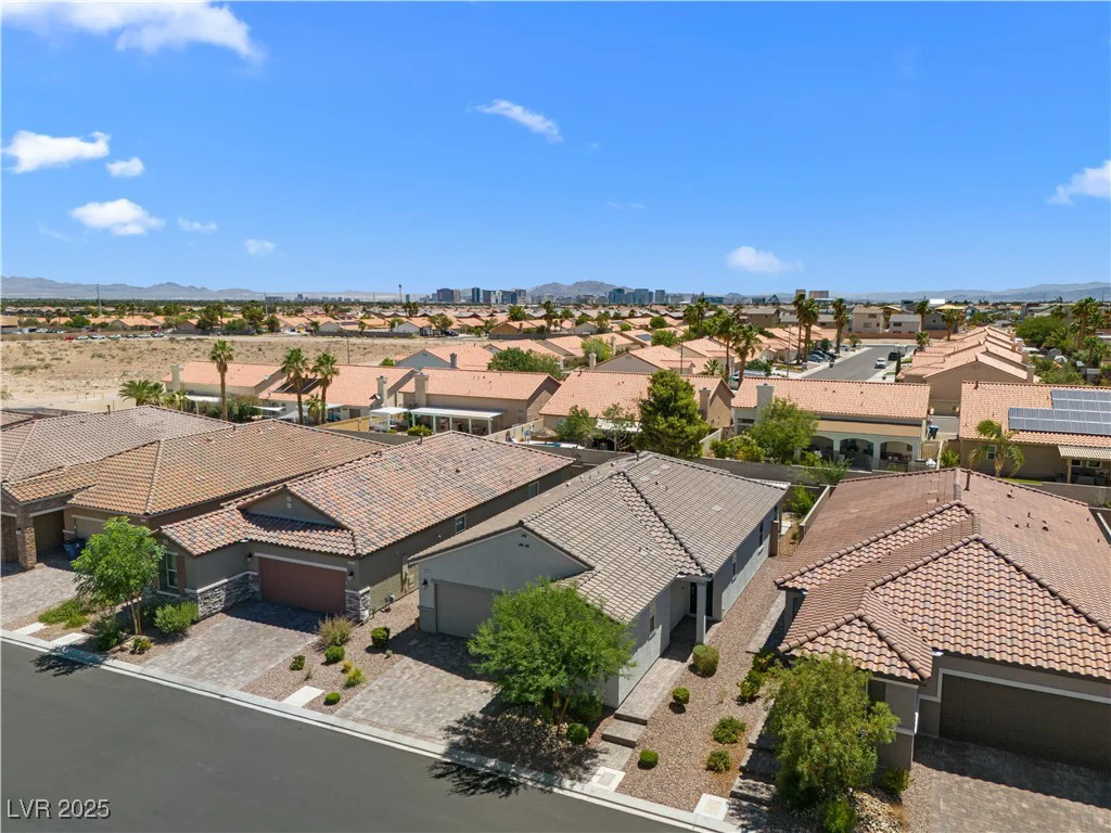 5936 Bruselas, Las Vegas, NV 89113
