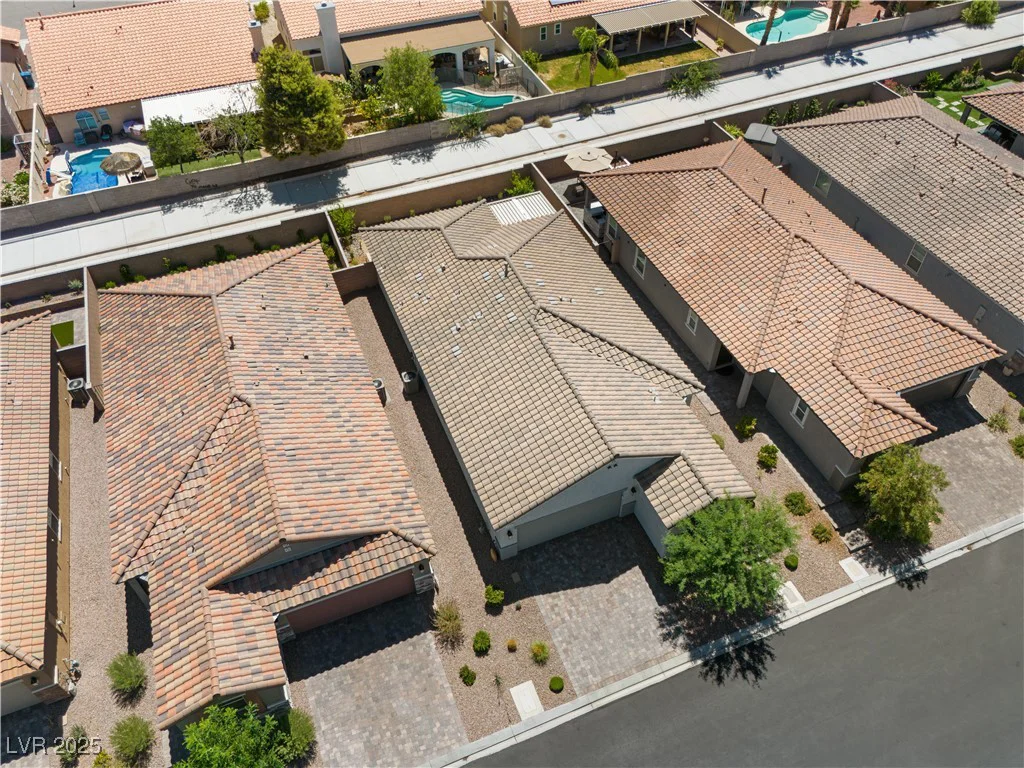 5936 Bruselas, Las Vegas, NV 89113